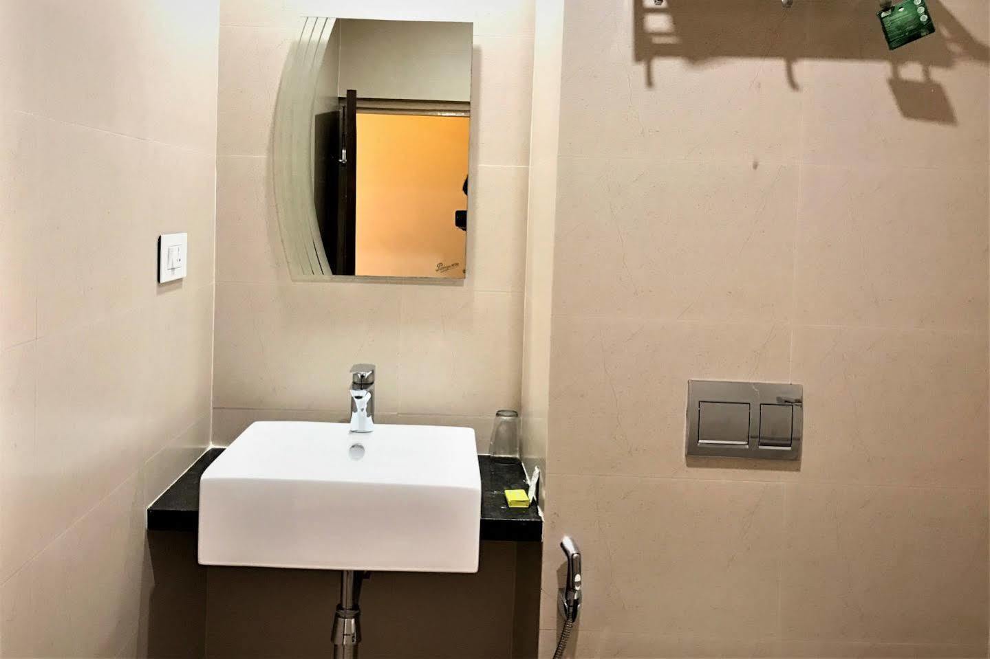 Fabhotel Kinnera Comforts Railway Station Visakhapatnam Buitenkant foto